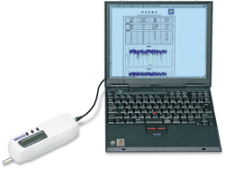 <strong>支援電腦連接</strong><br />
＊筆記型電腦連接線 (E-SC-S366A) 為選購配件。附支援軟體